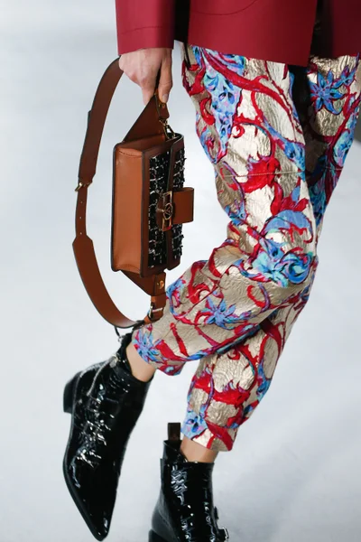 Look 66